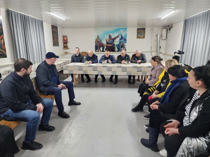 По поручению главы администрации местного самоуправления Вячеслава Мильдзихова, руководители префектур Владикавказа проводят регулярные встречи с жителями районов. 