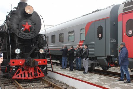 Во Владикавказ прибыл ретро-поезд "Победа"