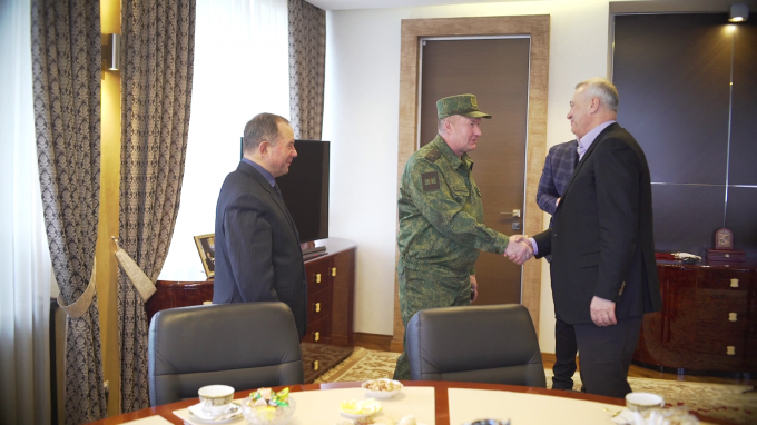 Борис Албегов встретился с командующим 58 армией Сергеем Рыжковым