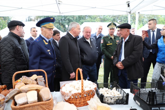 Во Владикавказе состоялся Фестиваль осетинских пирогов, сыра и пива