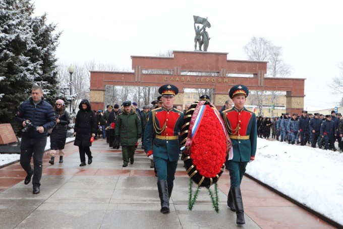 Во Владикавказе почтили память защитников Отечества. 