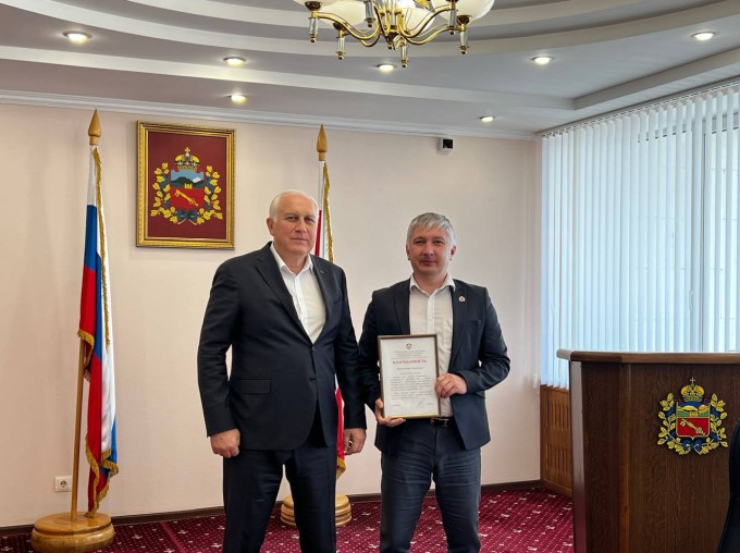 Сотрудники администрации Владикавказа отмечены за сотрудничество с Югрой