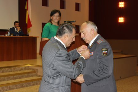 Памятной медалью "Владикавказ-город воинской славы" были награждены выдающиеся деятели республики