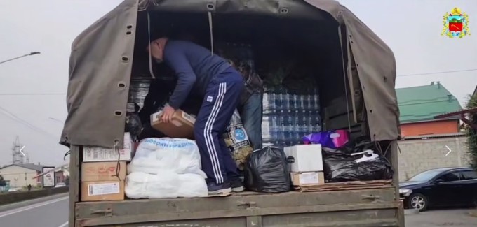 Гуманитарный груз в зону СВО и цветы для матерей 