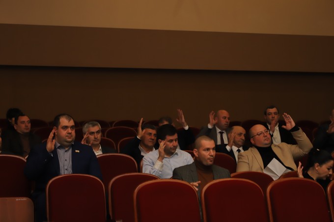Вячеслав Мильдзихов принял участие в 36-й сессии Собрания представителей г. Владикавказ. 