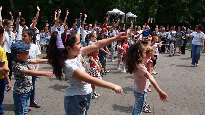 Владикавказ отпраздновал День защиты детей. Фоторепортаж
