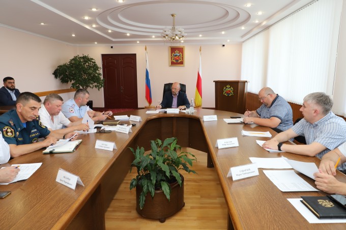 В администрации состоялось совместное заседание Антитеррористической комиссии МО и Оперативной группы Владикавказа.  