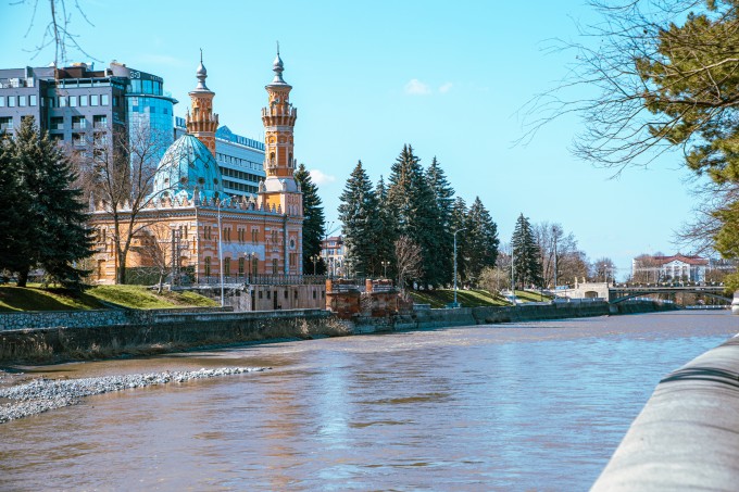 Комплексной системой экстренного оповещения населения (КСЭОН) оборудованы восемь наиболее посещаемых мест вдоль русла реки Терек