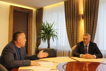 Борис Албегов принял отчет о проделанной  работе у префектур Владикавказа