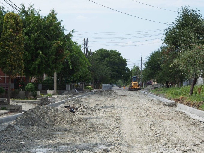 Продолжаем ремонт на улице Галковского от улицы Островского до Хаджи Мамсурова. 