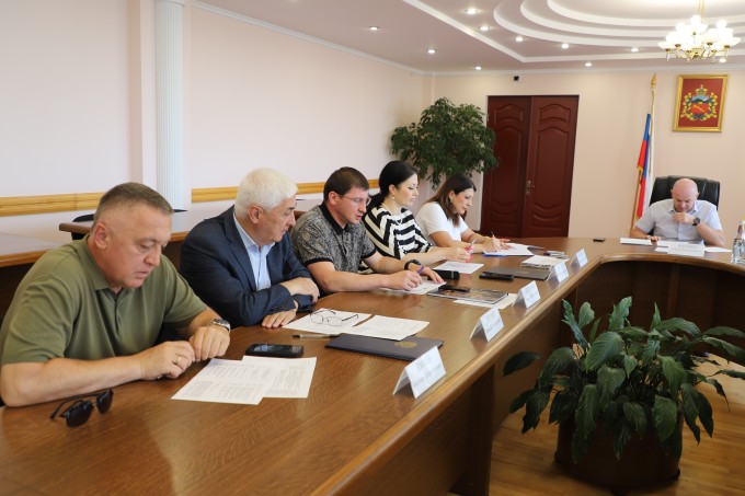  В АМС г. Владикавказа обсудили вопросы урегулирования конфликта интересов между муниципальными служащими