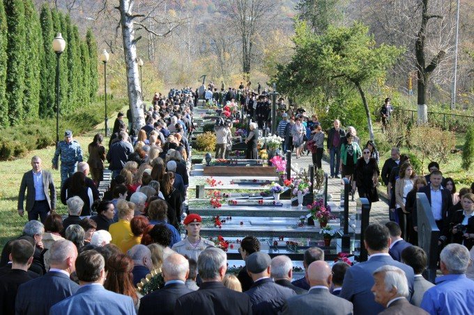 Во Владикавказе почтили память жертв конфликта осени 1992 года