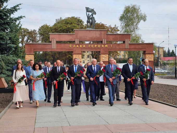 Во Владикавказе проходит XVII съезд Союза городов Воинской Славы России 