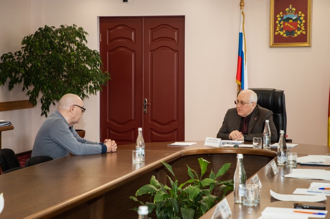 Вячеслав Мильдзихов провел личный прием граждан