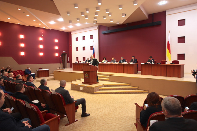 Во Владикавказе состоялась 15 сессия Собрания представителей