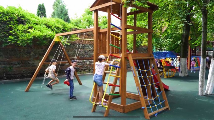 В детском саду №38 обновлена игровая площадка