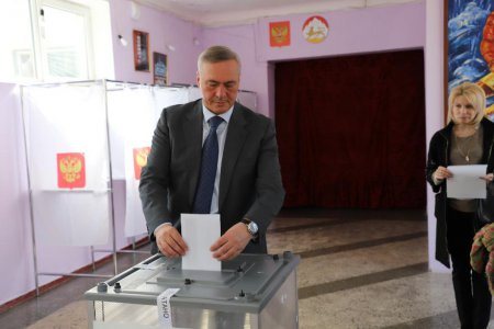 Борис Албегов принял участие в голосовании за проекты благоустройства общественных территорий 