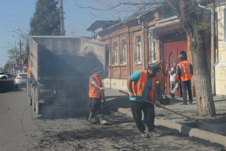 Борис Албегов: в 2017 году во Владикавказе будет отремонтировано 48 дорог