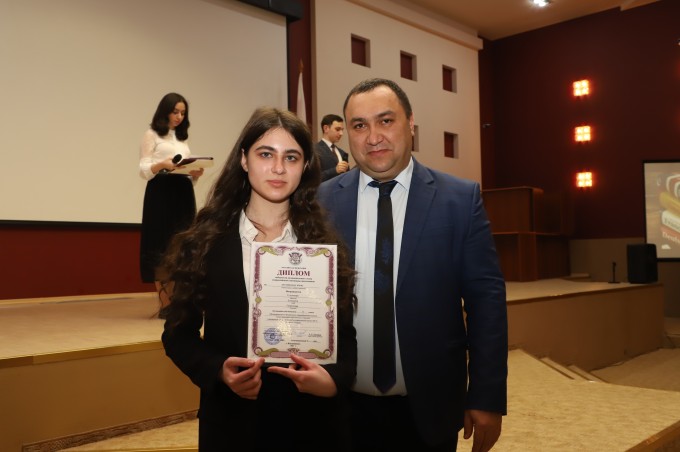 Во Владикавказе наградили победителей городской олимпиады школьников