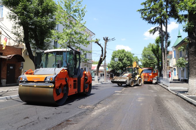 Во Владикавказе отремонтируют 43 участка дорог