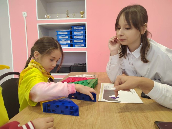 Во Владикавказе состоялась первая IT-олимпиада для детей от 6 до 9 лет