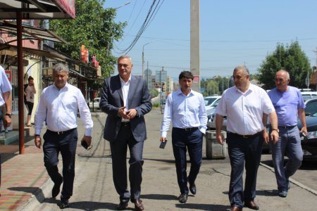 Борис Албегов посетил в инспекцией ул.Х.Мамсурова