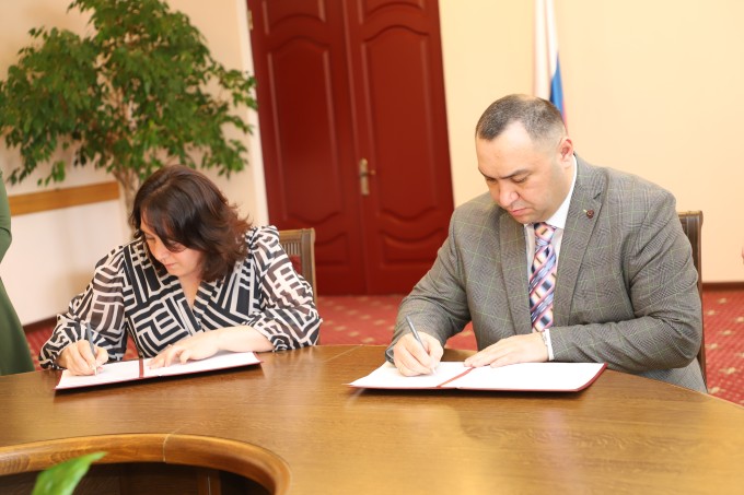 В рамках I Межрегионального форума работников дошкольного образования состоялось подписание соглашения о сотрудничестве. 