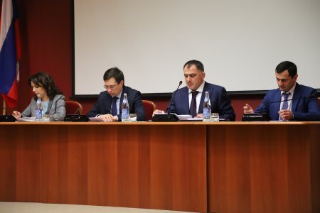 Во Владикавказе состоялась сессия Собрания представителей