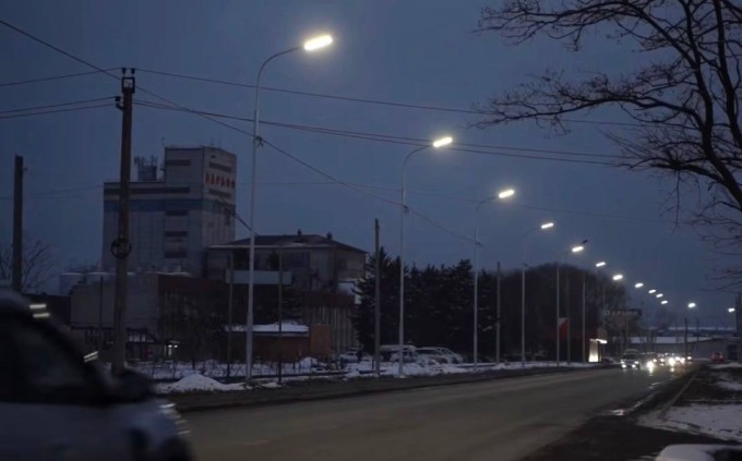 В поселке Заводском завершается установка модульного физкультурно-оздоровительного комплекса