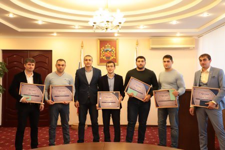 Во Владикавказе вручили премии в области молодежной политики