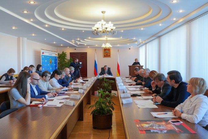  Русланбек Икаев провел совместное заседание Антитеррористической комиссии и Оперативной группы
