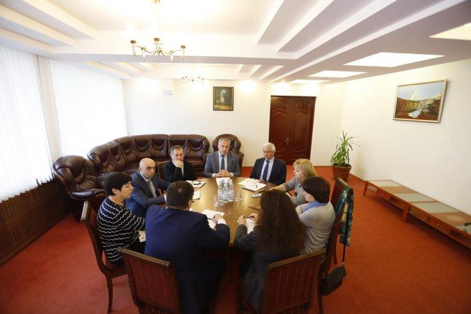 Во Владикавказе состоялся круглый стол, посвященный вопросам перспектив развития образования