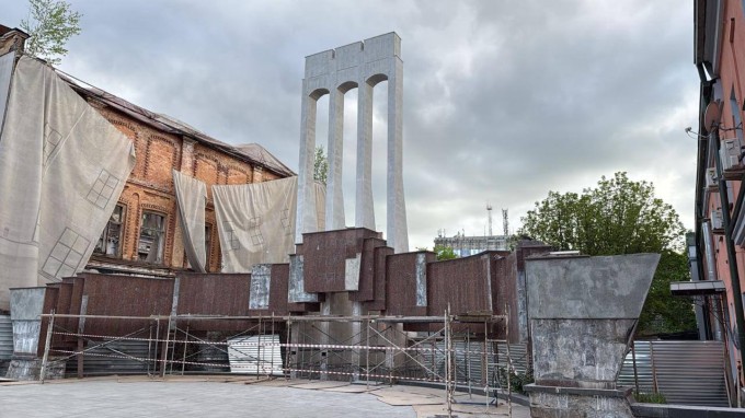 Продолжаем готовить город к празднованию 80-летия Великой Победы. 