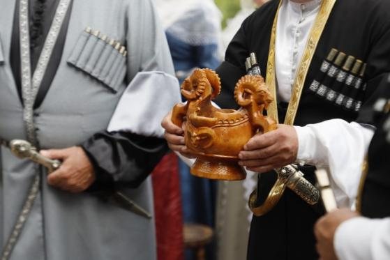 Во Владикавказе открылся Фестиваль осетинских пирогов, сыра и пива