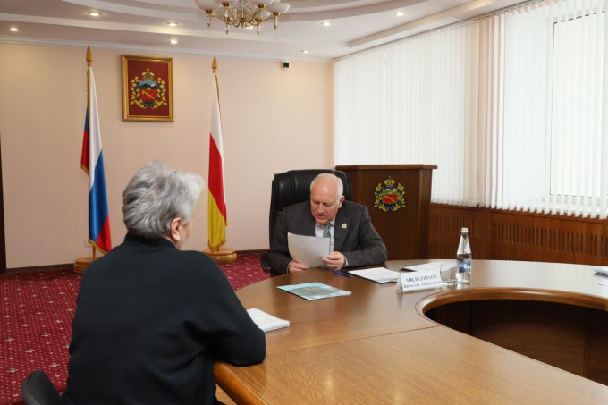 Вячеслав Мильдзихов провёл личный приём граждан.