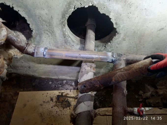 Дежурная бригада ЕДДС восстановила подачу тепла в многоквартирный дом. 