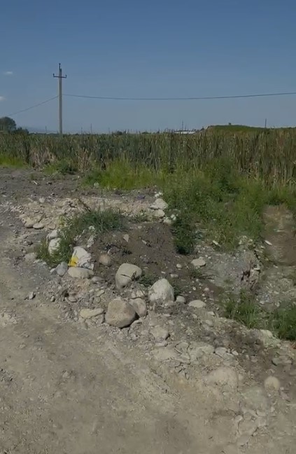 С улицы Владивостокской вывезли 18 КАМАЗов строительного мусора 