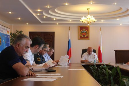 Во Владикавказе прошло заседание комиссии по предупреждению чрезвычайных ситуаций