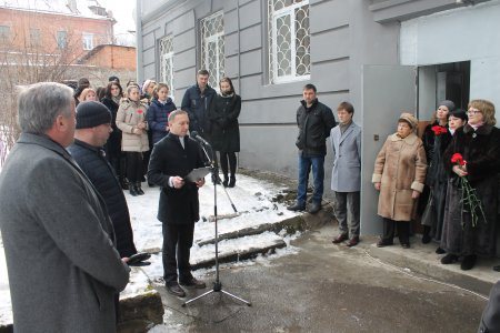 Во Владикавказе открыли мемориальную доску Эльбрусу Кучиеву