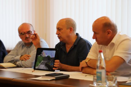 Борис Албегов провел совещание с руководством ОАО «Электроцинк»