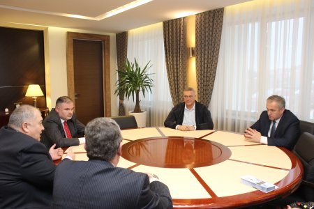 АМС города Владикавказа и СКГМИ договорились о сотрудничестве