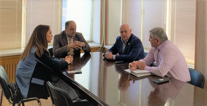 В администрации Владикавказа обсудили вопросы взаимодействия структур, занятых в проведении противопаводковых мероприятий. 